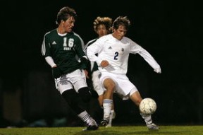 爱游戏体育-森林狼发布训练日照片展示球队积极状态，森林狼拓展训练基地