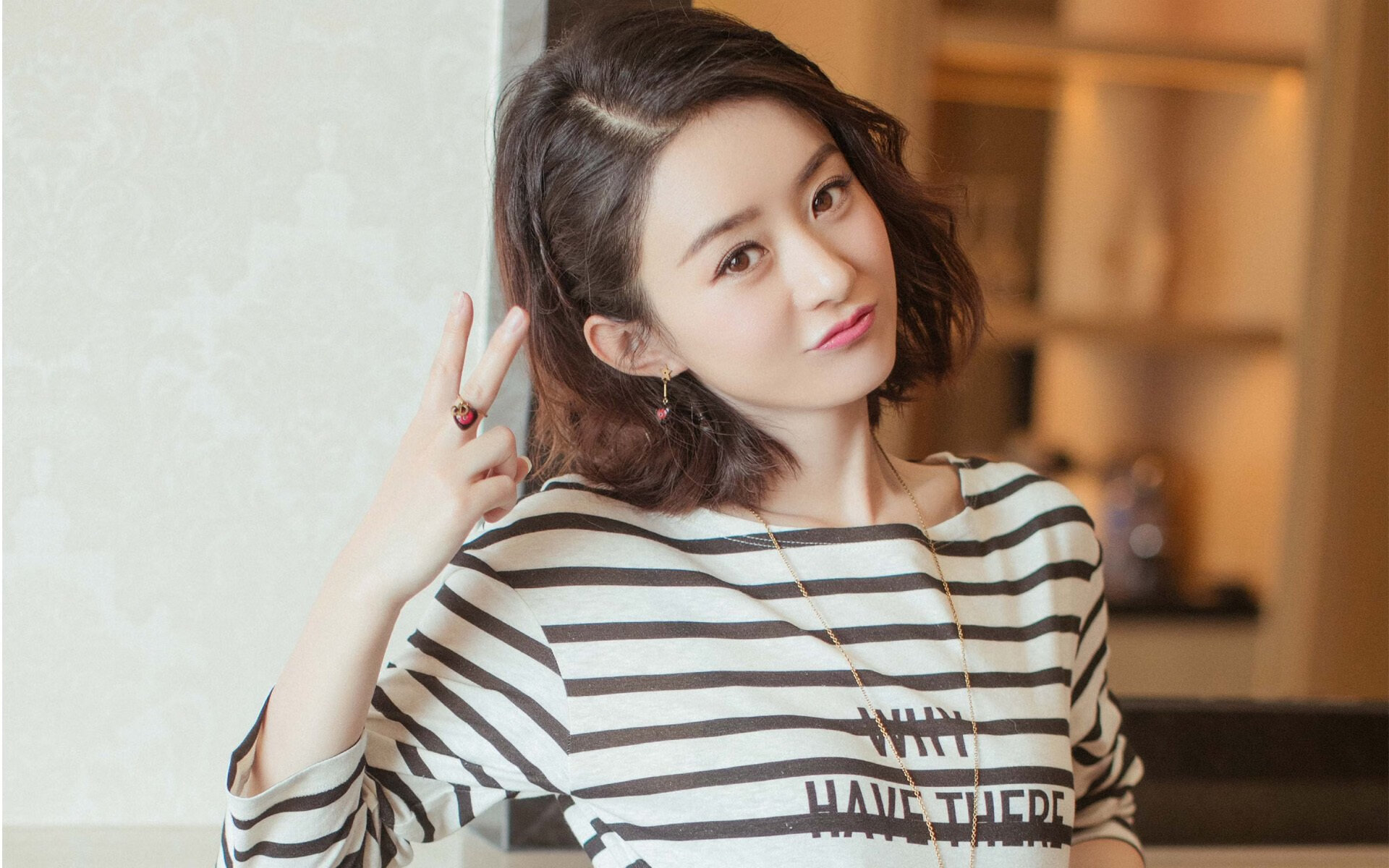 体育新闻中心推动体育赛事多角度高清直播技术,体育新闻现场直播