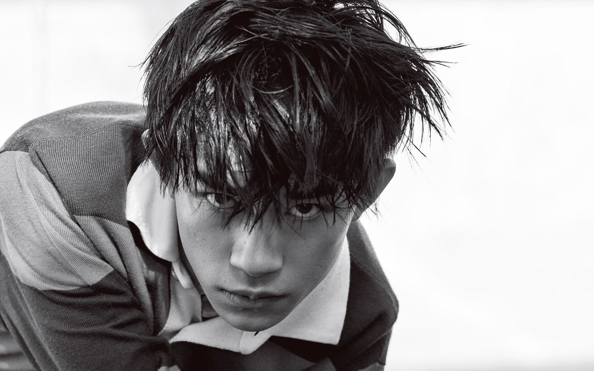 切尔西战术解析：稳固防守与快速反击，切尔西的防守反击