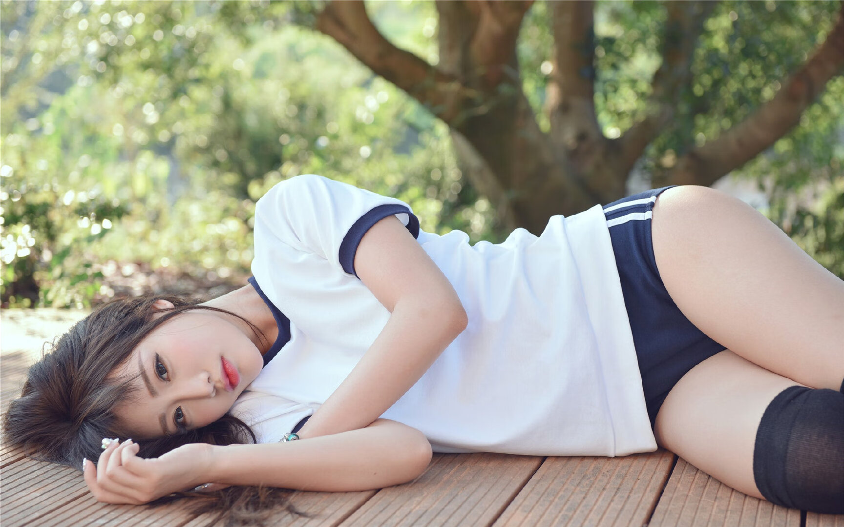 自由式滑雪技术难度不断提升，自由式滑雪基本技术