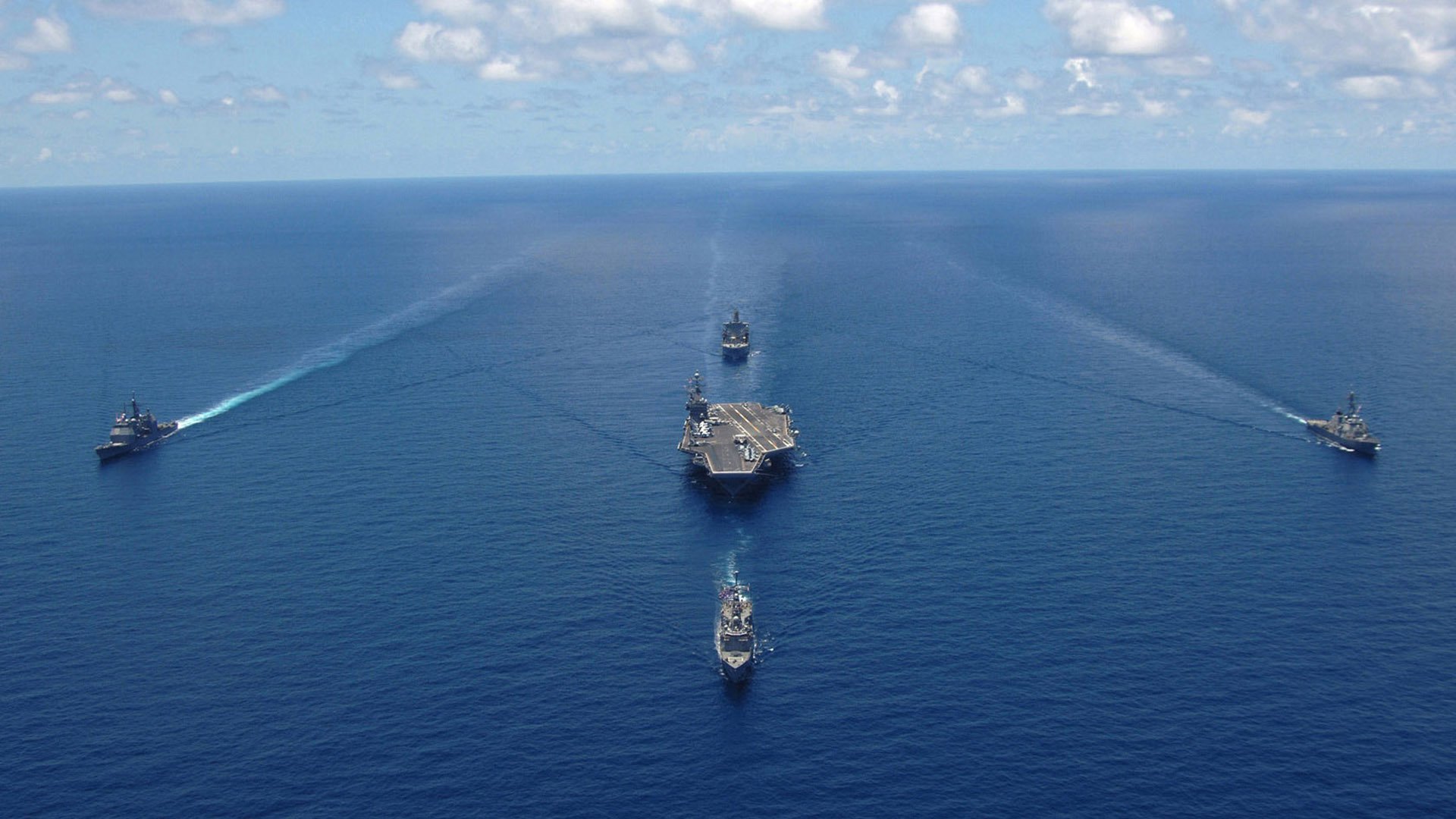 “马丁·高尔西以强大体能和智慧震撼橄榄球场”